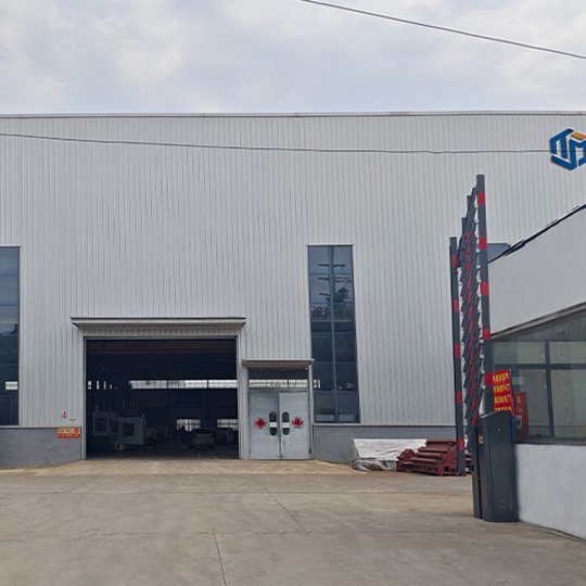 Full acceptance and performance tests are conducted before delivery to guarantee precision, rigidity, and reliability