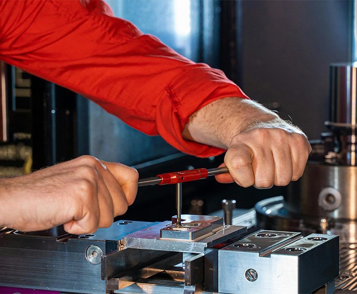 Why Spindle and Ballscrew Cooling Prevents Accuracy Deviation