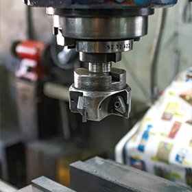 Extended Table for Batch Production of Long Workpieces